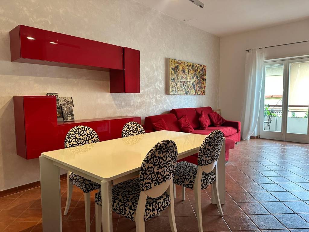 appartamento in vendita a Roma in zona Ostiense