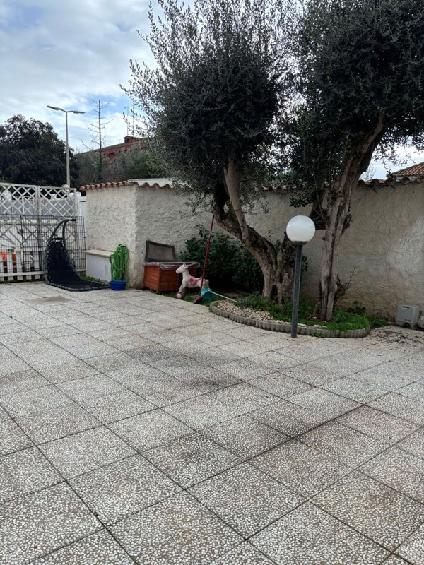 casa indipendente in vendita a Roma in zona Casal Morena