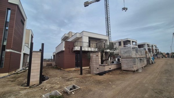 casa indipendente in vendita a Roma in zona Torre Gaia