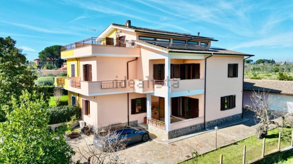 casa indipendente in vendita a Roma in zona Tragliatella