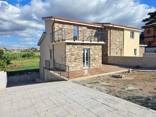 casa indipendente in vendita a Roma in zona Tor Vergata/Torrenova