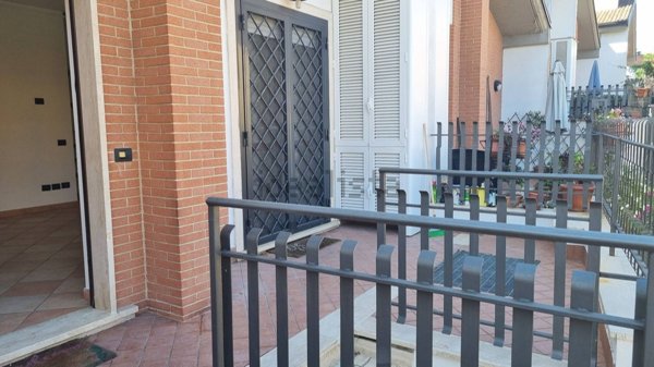 appartamento in vendita a Roma in zona Selva Candida