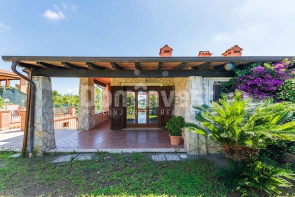 casa indipendente in vendita a Roma in zona Piana del Sole