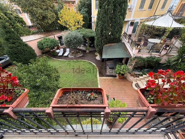 pentavano in vendita a Roma in zona Gianicolense