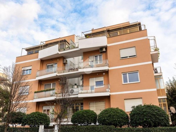 appartamento in vendita a Roma in zona Torrevecchia