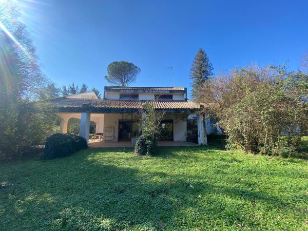 casa indipendente in vendita a Roma in zona Olgiata