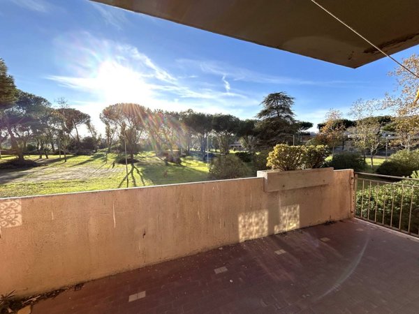 appartamento in vendita a Roma in zona Osteria del Curato