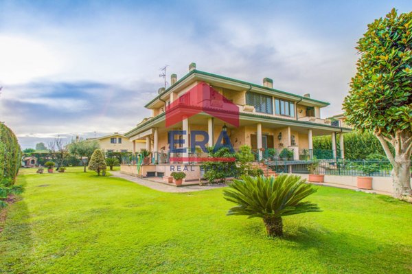 casa indipendente in vendita a Roma in zona Ardeatino