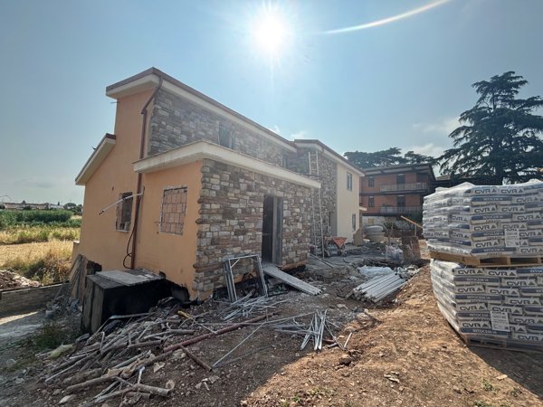 casa indipendente in vendita a Roma in zona Tor Vergata/Torrenova