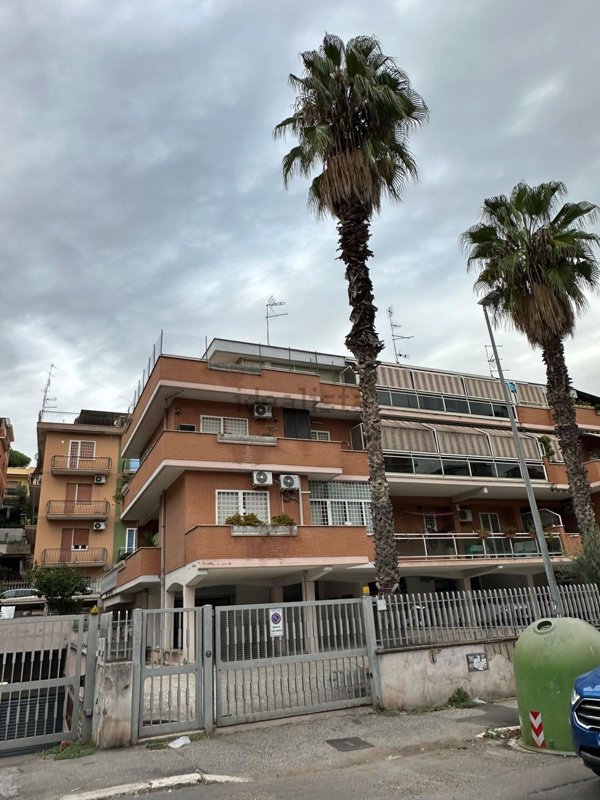 appartamento in vendita a Roma in zona Portuense