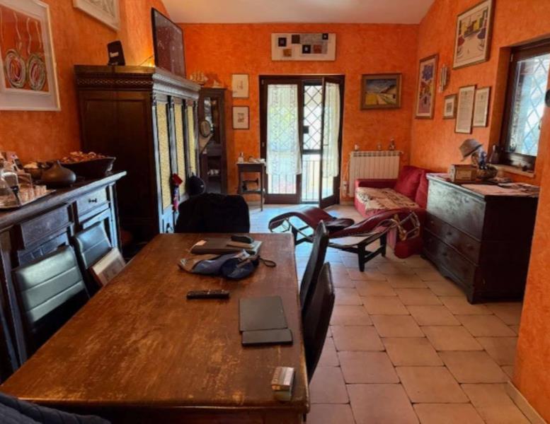 casa indipendente in vendita a Roma in zona Ostia Antica