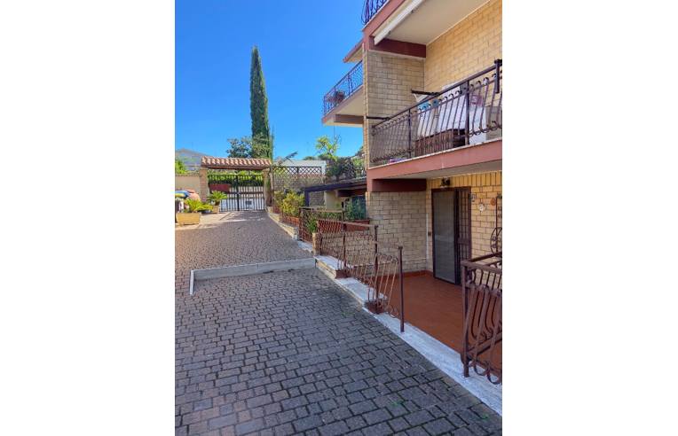 appartamento in vendita a Roma in zona Acilia