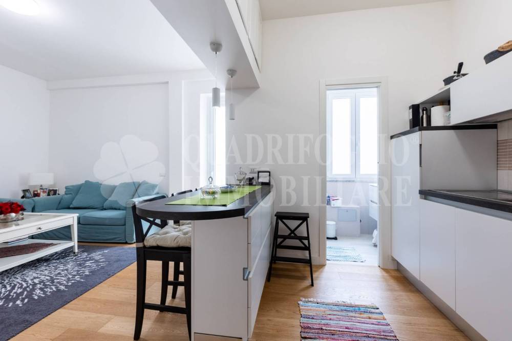 appartamento in vendita a Roma in zona Ostia