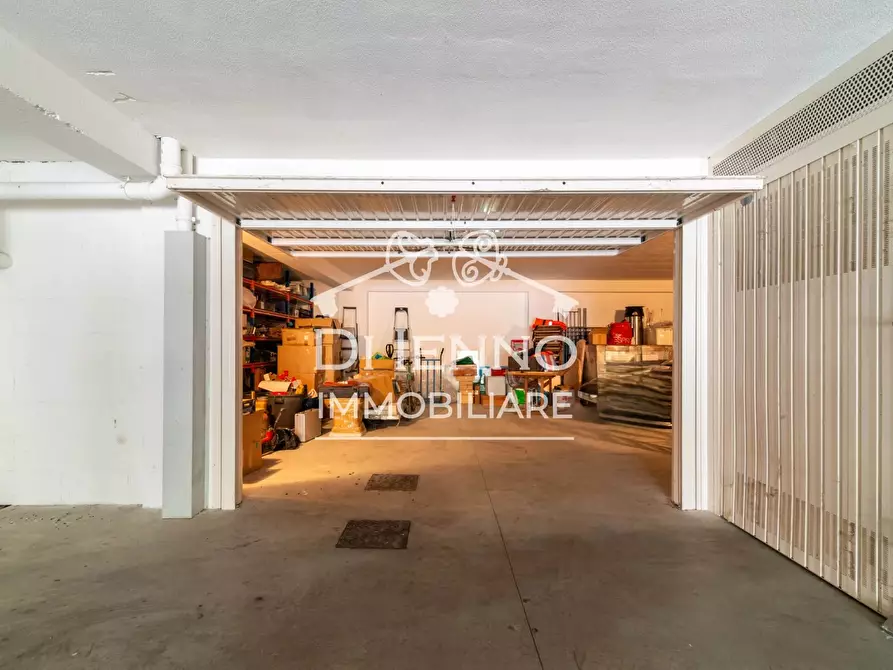 appartamento in vendita a Roma in zona Valle Muricana