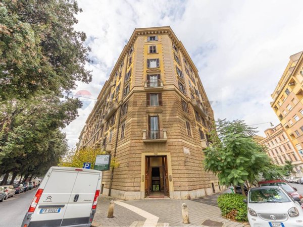 appartamento in vendita a Roma in zona Della Vittoria