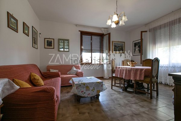 casa indipendente in vendita a Roma in zona Infernetto