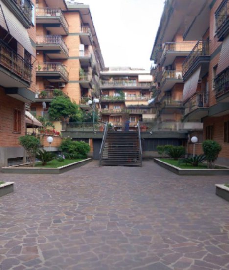 appartamento in vendita a Roma