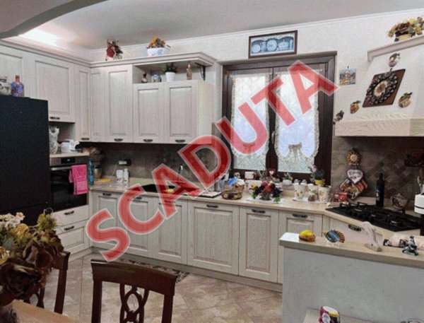 casa indipendente in vendita a Roma in zona Finocchio