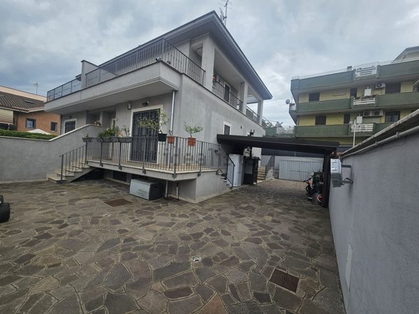 casa indipendente in vendita a Roma in zona Trigoria