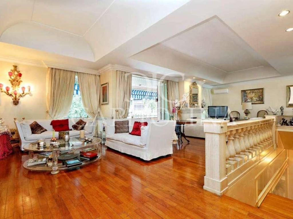 casa indipendente in vendita a Roma