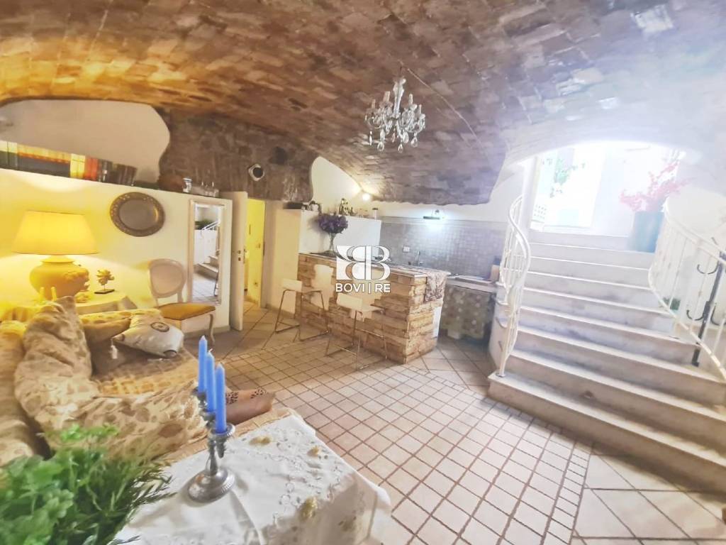 appartamento in vendita a Roma in zona Rione Borgo