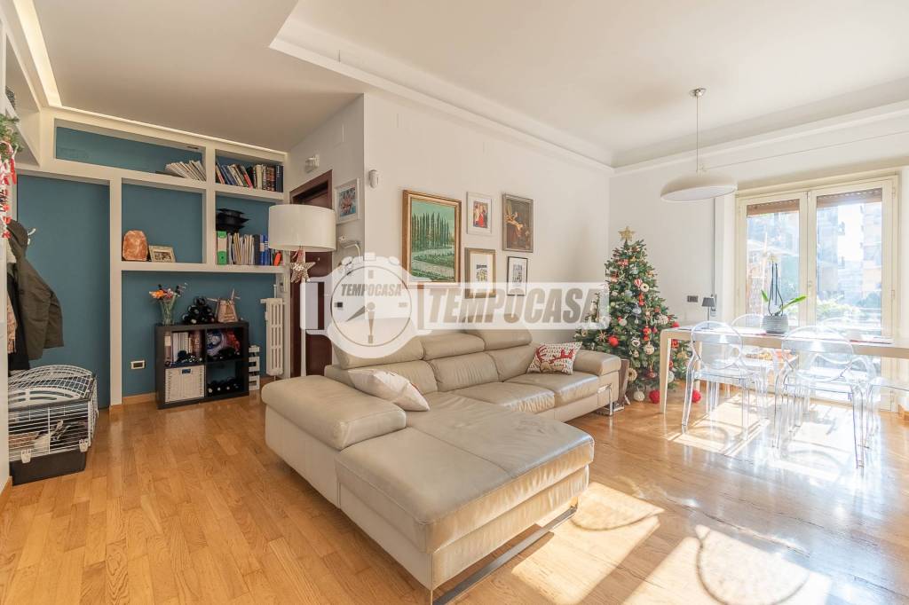 appartamento in vendita a Roma in zona Don Bosco