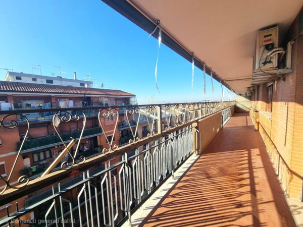 appartamento in vendita a Roma in zona Appio Claudio