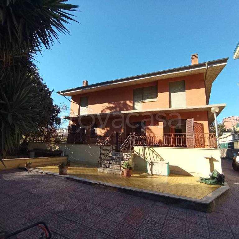 casa indipendente in vendita a Roma in zona Ottavia