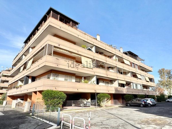 appartamento in vendita a Roma in zona Ponte di Nona