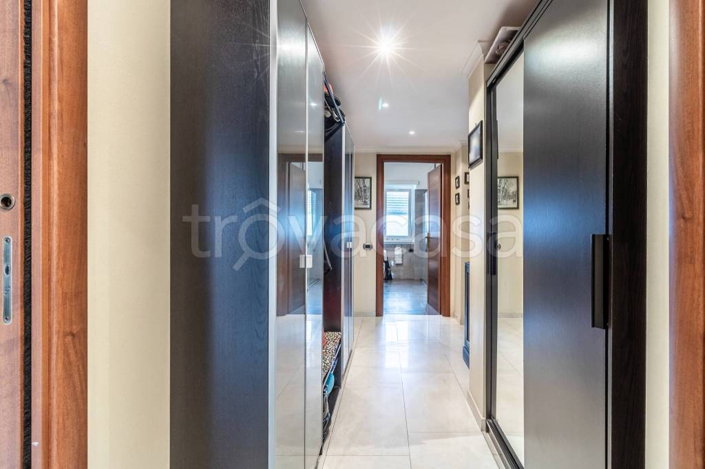 appartamento in vendita a Roma in zona Prenestino-Centocelle