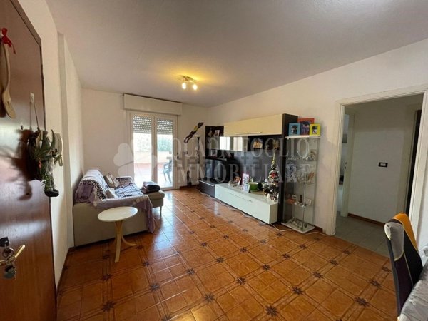 appartamento in vendita a Roma in zona Torre Angela