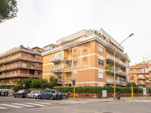 appartamento in vendita a Roma in zona Monte Sacro/Talenti