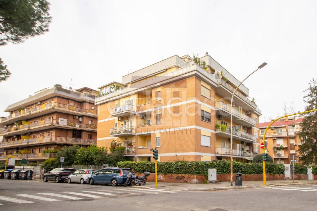 appartamento in vendita a Roma in zona Monte Sacro/Talenti