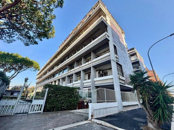appartamento in vendita a Roma in zona Ostia