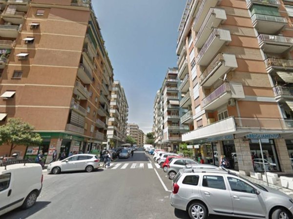 appartamento in vendita a Roma in zona Prenestino-Labicano