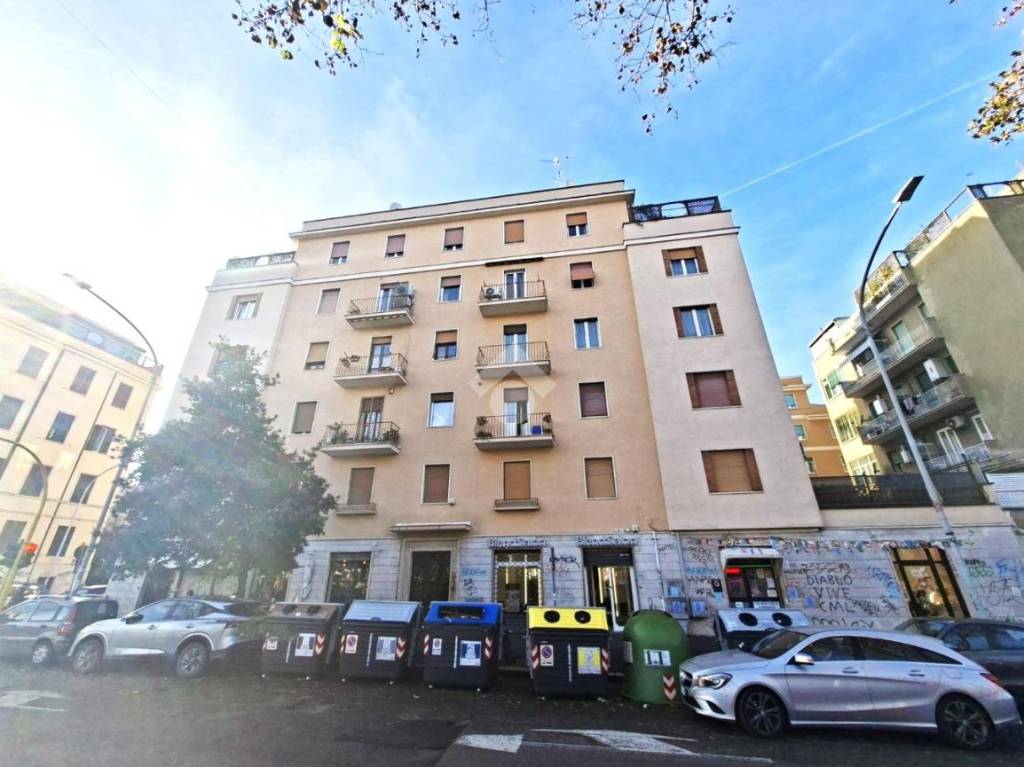 negozio in vendita a Roma in zona Gianicolense