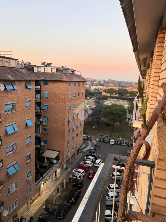 appartamento in vendita a Roma in zona Tuscolano