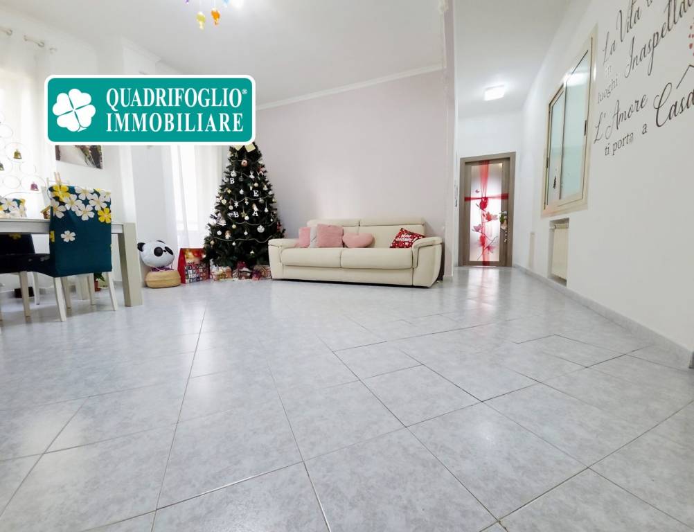 appartamento in vendita a Roma in zona Ostia