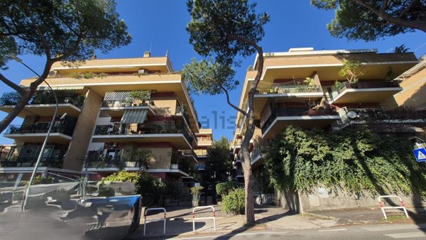 appartamento in vendita a Roma in zona Monte Sacro/Talenti
