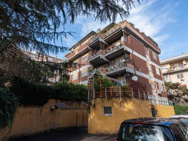 appartamento in vendita a Roma in zona Gianicolense