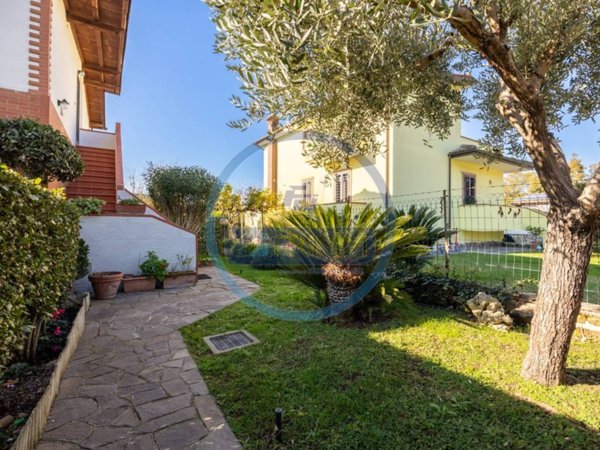 appartamento in vendita a Roma in zona Casal Palocco