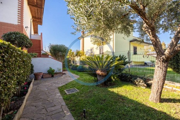 appartamento in vendita a Roma in zona Casal Palocco