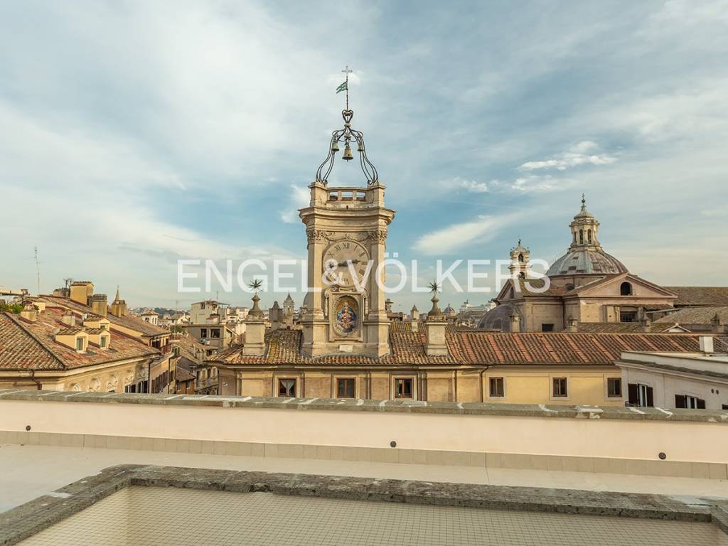 appartamento in vendita a Roma in zona Parione/Sant'Eustachio