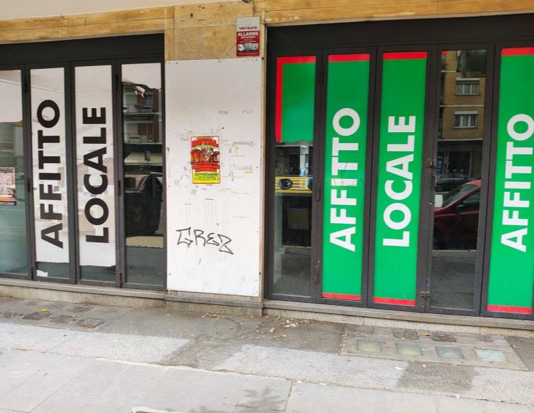 locale commerciale in vendita a Roma in zona Ponte Mammolo