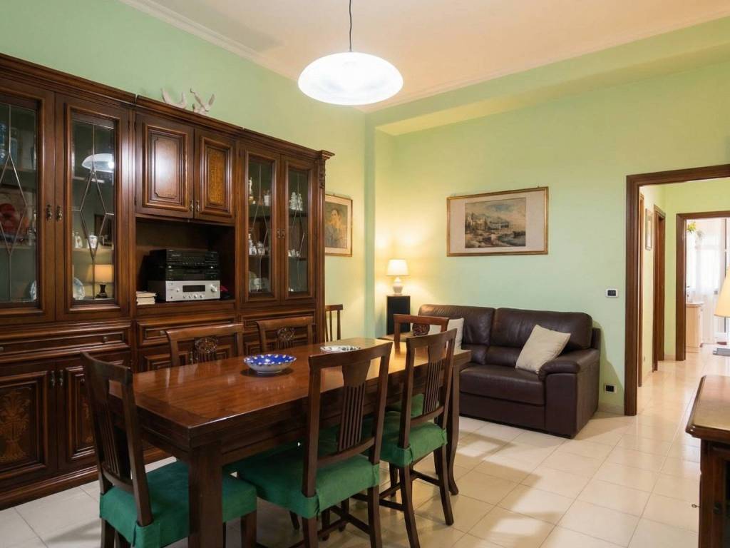 appartamento in vendita a Roma in zona Appio Latino