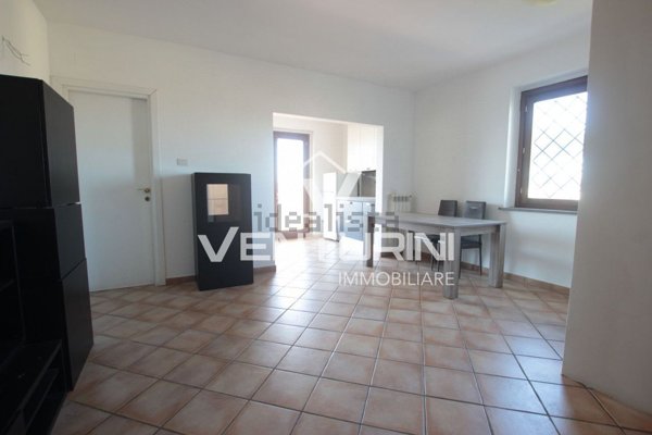 appartamento in vendita a Roma in zona Valle Muricana