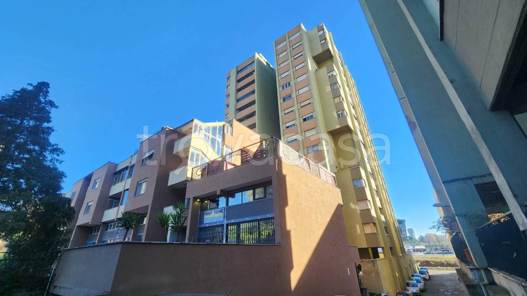 locale di sgombero in vendita a Roma in zona Ostiense