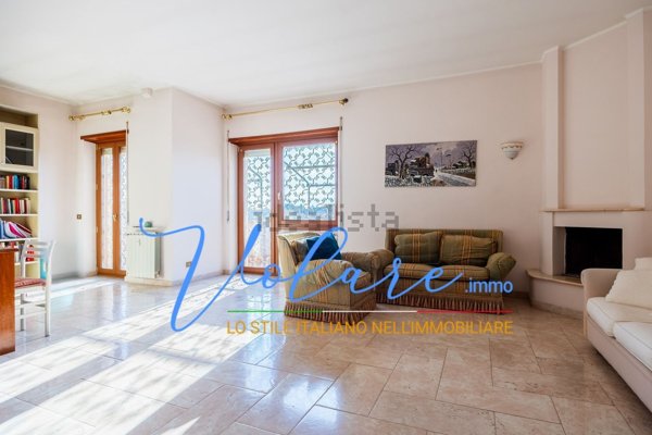 appartamento in vendita a Roma in zona Ostia