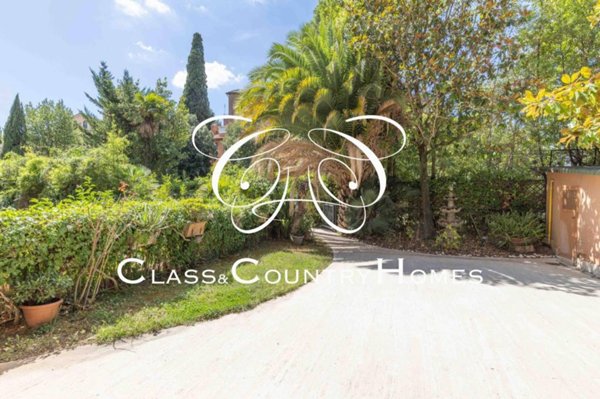 appartamento in vendita a Roma in zona Rione di Ponte