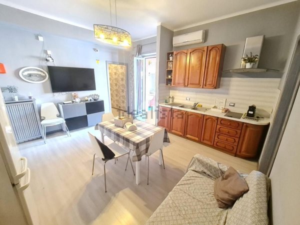 appartamento in vendita a Roma in zona Ostiense